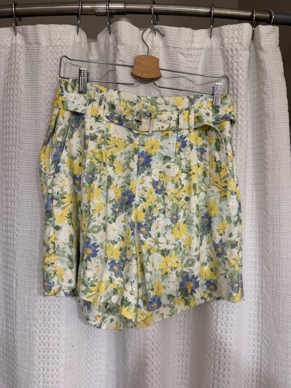 Abercrombie & Fitch Floral Linen-Blend Shorts in Yellow, Green & Blue